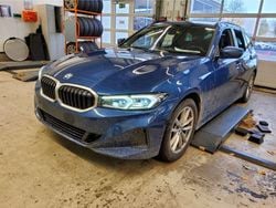 Phytonicblau metallic Gebraucht 2023 BMW 318 Sport Line Kombi | 18.499 € (Guter Preis)