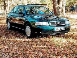 Grün Gebraucht 1996 Audi A4 Limousine | 2.800 € (Teuer)