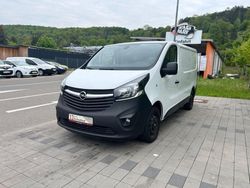Weiß Gebraucht 2017 Opel Vivaro Van / Kleinbus | 11.599 € (Superpreis)