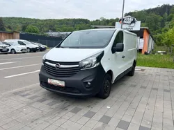 Weiß Gebraucht 2017 Opel Vivaro Van | 11.899 € (Guter Preis)