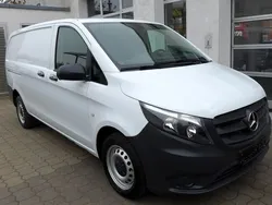 Arktikweiss Gebraucht 2018 Mercedes Vito Van / Kleinbus | 18.890 € (Guter Preis)