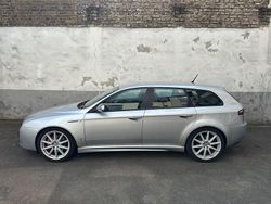 Silber Gebraucht 2010 Alfa Romeo 159 Ti Kombi | 12.900 €