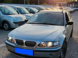 Silber Gebraucht 2003 BMW 318 Kombi | 3.999 €
