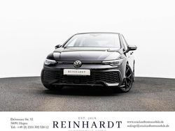 Grenadillschwarz metallic Gebraucht 2024 VW Golf VIII Style Limousine | 34.425 € (Guter Preis)
