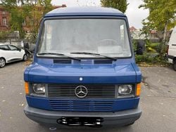 Blau Gebraucht 1989 Mercedes T1 Van | 8.000 €