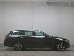Schwarz Gebraucht 2020 Mercedes E300 Avantgarde Kombi | 22.980 € (Guter Preis)