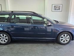 Blau Gebraucht 2015 Volvo V70 Kombi | 10.990 € (Fairer Preis)