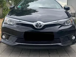 Schwarz Gebraucht 2015 Toyota Auris Kleinwagen | 8.700 € (Fairer Preis)