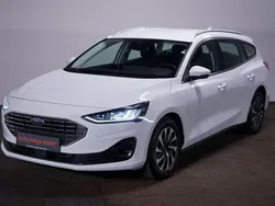 Weiß Gebraucht 2023 Ford Focus Titanium Kombi | 19.749 € (Superpreis)