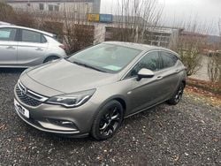 Grau Gebraucht 2016 Opel Astra Dynamic Limousine | 10.699 € (Superpreis)