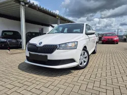 Weiß Gebraucht 2021 Skoda Fabia Cool Plus Limousine | 9.990 € (Guter Preis)