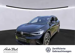 Schwarz (grenadillschwarz metallic) Gebraucht 2023 VW ID.4 Pro Performance SUV | 34.470 € (Fairer Preis)