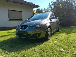 Grau Gebraucht 2014 Seat Altea 4You Van / Kleinbus | 6.400 € (Fairer Preis)