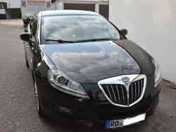 Schwarz metallic Gebraucht 2008 Lancia Delta Limousine | 6.000 € (Etwas zu teuer)