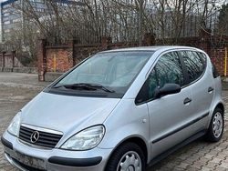 Silber Gebraucht 2001 Mercedes A140 Kleinwagen | 2.000 €