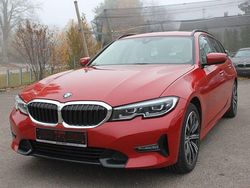 Rot Gebraucht 2021 BMW 320 Sport Line Kombi | 26.890 € (Fairer Preis)