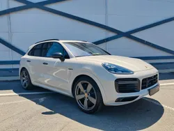 Beige Gebraucht 2023 Porsche Cayenne Turbo S SUV | 178.000 €