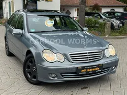 Blau Gebraucht 2005 Mercedes C180 Kombi | 7.490 €