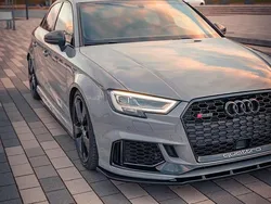 Grau Gebraucht 2017 Audi RS3 Design Kleinwagen | 39.500 € (Guter Preis)