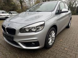 Silber Gebraucht 2017 BMW 214 Active Tourer Basis Van / Kleinbus | 9.950 €
