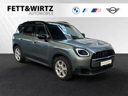 Smokey green metallic Gebraucht 2024 Mini Countryman SUV | 33.551 € (Guter Preis)