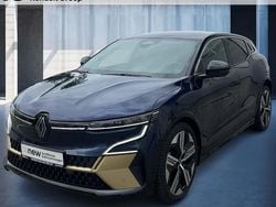 Blau Gebraucht 2023 Renault Mégane Iconic Limousine | 29.290 € (Guter Preis)