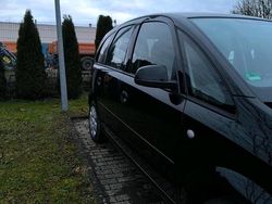 Schwarz Gebraucht 2008 Opel Meriva Van / Kleinbus | 1.650 € (Fairer Preis)