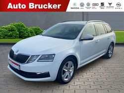 Weiss Gebraucht 2018 Skoda Octavia Ambition Kombi | 15.770 € (Etwas zu teuer)