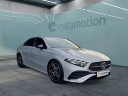 Silber Gebraucht 2024 Mercedes A200 Premium Limousine | 37.030 € (Teuer)