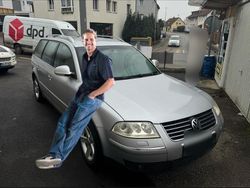 Grau Gebraucht 2004 VW Passat Kombi | 1.200 € (Guter Preis)