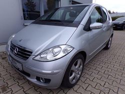 Silber Gebraucht 2005 Mercedes A180 Van / Kleinbus | 2.950 € (Fairer Preis)