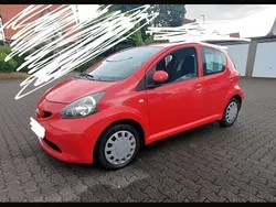 Rot Gebraucht 2007 Toyota Aygo Kleinwagen | 1.750 € (Guter Preis)