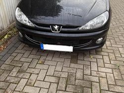 Schwarz Gebraucht 2005 Peugeot 206 Cabrio | 1.850 €