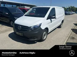 Weiss Gebraucht 2024 Mercedes Vito Van / Kleinbus | 33.142 € (Fairer Preis)