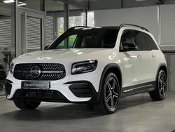 Weiß Gebraucht 2021 Mercedes GLB200 AMG line SUV | 37.930 € (Etwas zu teuer)