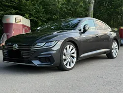 Grau Gebraucht 2018 VW Arteon R-line Limousine | 24.490 € (Fairer Preis)