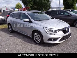 Grau Gebraucht 2019 Renault Mégane IV Business Limousine | 12.350 € (Fairer Preis)