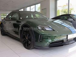 Oakgrünmetallic neo Gebraucht 2024 Porsche Taycan Cross Turismo Kombi | 117.700 €