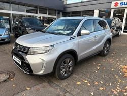 Silber Neu 2025 Suzuki Vitara Comfort SUV | 22.780 € (Guter Preis)