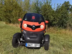 Rot Gebraucht 2018 Renault Twizy Intens Kleinwagen | 4.511 € (Superpreis)