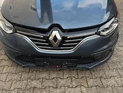 Grau Gebraucht 2018 Renault Mégane GT Line GT-Line Limousine | 17.549 €