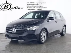 Schwarz Gebraucht 2022 Mercedes B200 Progressive Van / Kleinbus | 28.800 € (Fairer Preis)
