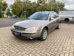 Beige Gebraucht 2003 Ford Mondeo Futura Limousine | 1.499 € (Fairer Preis)