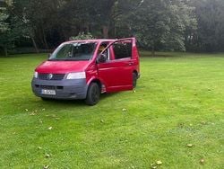 Rot Gebraucht 2003 VW Shuttle Van / Kleinbus | 5.000 €