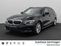 Schwarz 2668schwarz Gebraucht 2022 BMW 320e Advantage Limousine | 24.999 € (Fairer Preis)