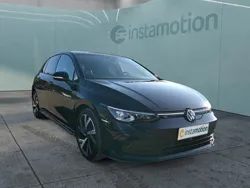 Schwarz Gebraucht 2024 VW Golf VIII R-line Limousine | 28.490 € (Superpreis)