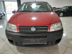 Rot Gebraucht 2005 Fiat Punto Kleinwagen | 1.666 € (Etwas zu teuer)