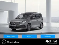 Grau Gebraucht 2023 Mercedes T180 Style Van / Kleinbus | 25.299 € (Guter Preis)