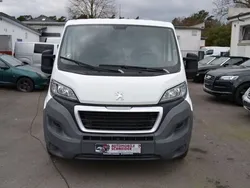 Weiß Gebraucht 2016 Peugeot Boxer Comfort plus Van | 6.300 € (Guter Preis)