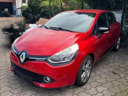 Rot Gebraucht 2013 Renault Clio IV Luxe Kleinwagen | 3.450 € (Superpreis)